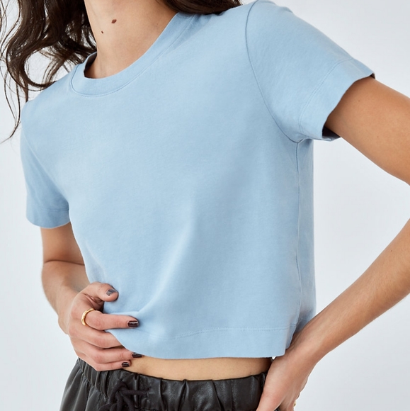 Aritzia - Wilfred Free Weekend T-shirt - Picture 4 of 11